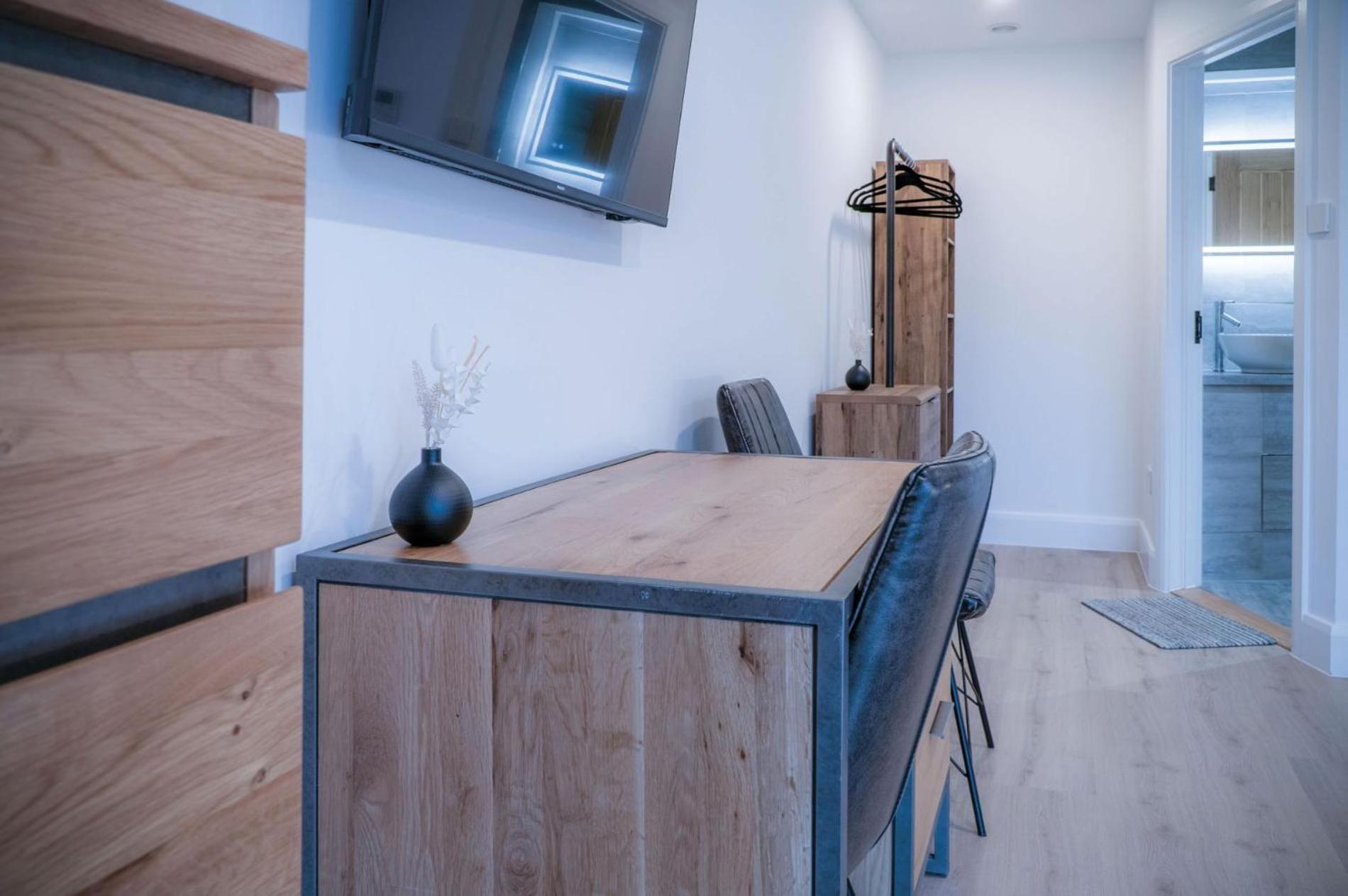 Suite 6 - Sleeping Giant Hotel - Pen Y Cae Inn Brecon Ngoại thất bức ảnh
