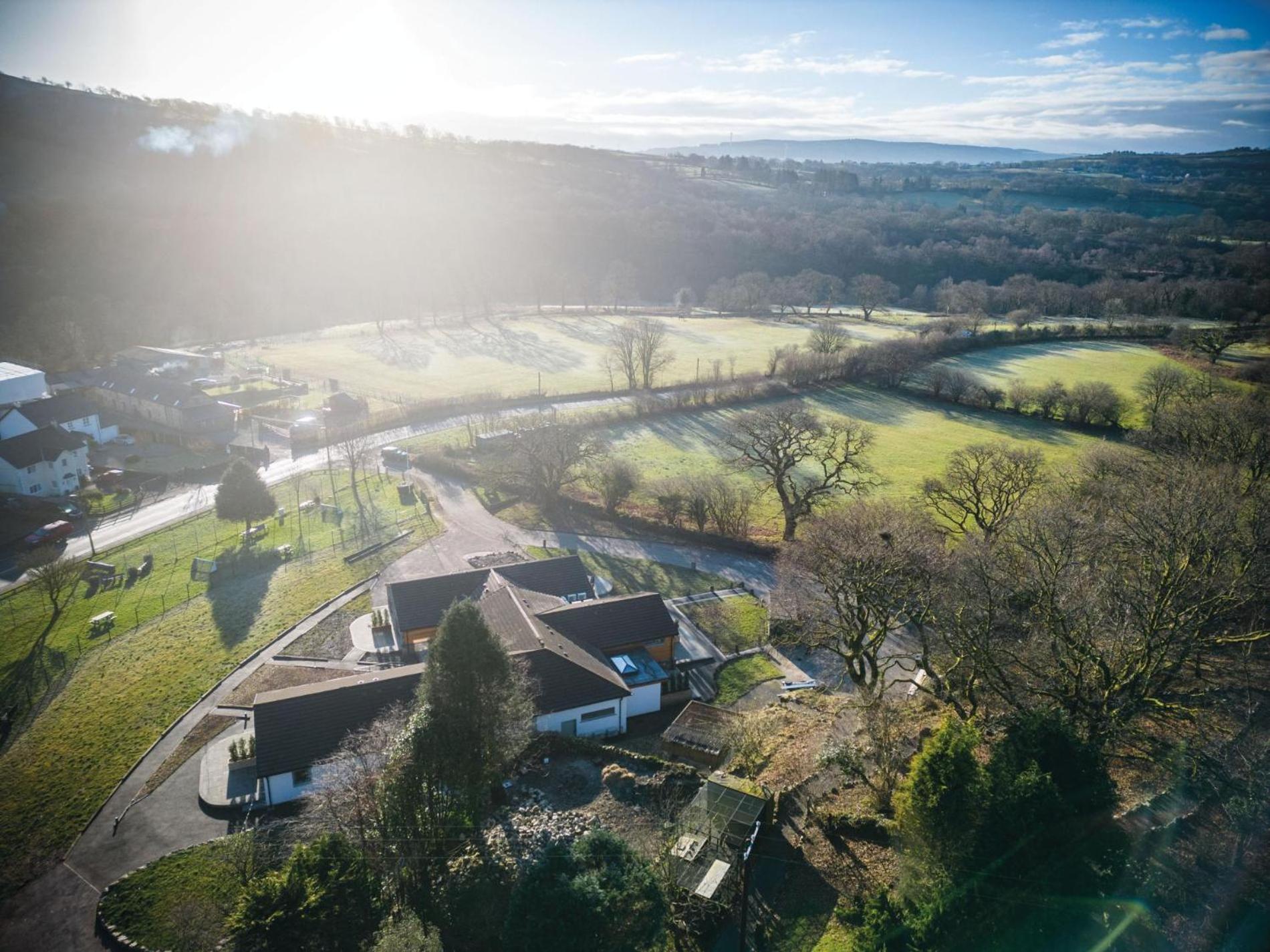 Suite 6 - Sleeping Giant Hotel - Pen Y Cae Inn Brecon Ngoại thất bức ảnh